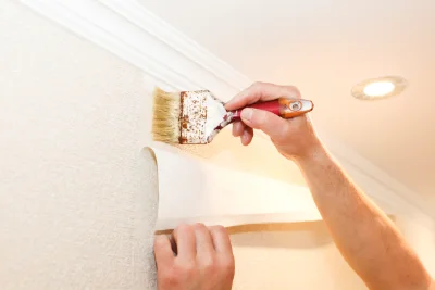 Pose de papier peint à Plédran — revêtements muraux et toiles de verre